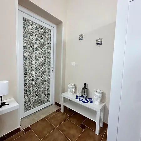 Guest house Leale